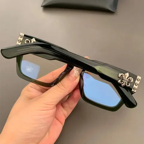 Fleur-de-Lis Decorative Black Sunglasses