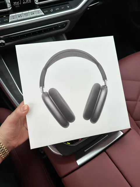 Apple AirPods Max Headphones