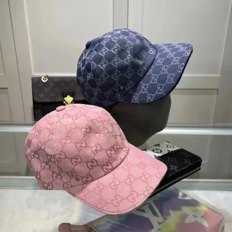 Gucci GG Supreme Pattern Baseball Caps
