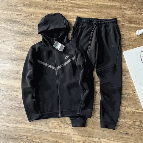 Nike Black Hooded Sweatshirt and Jogger Set