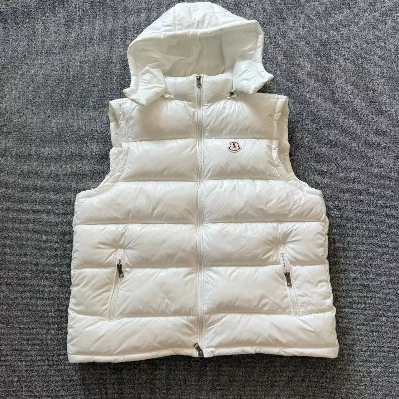 白色