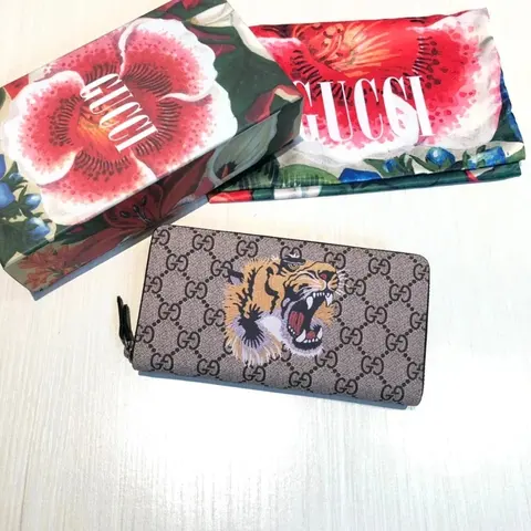 Gucci Tiger Print GG Supreme Zip Around Wallet