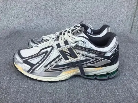 New Balance 1500 Running Shoes