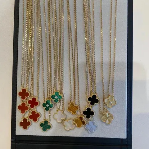 Four-Leaf Clover Pendant Necklaces Collection