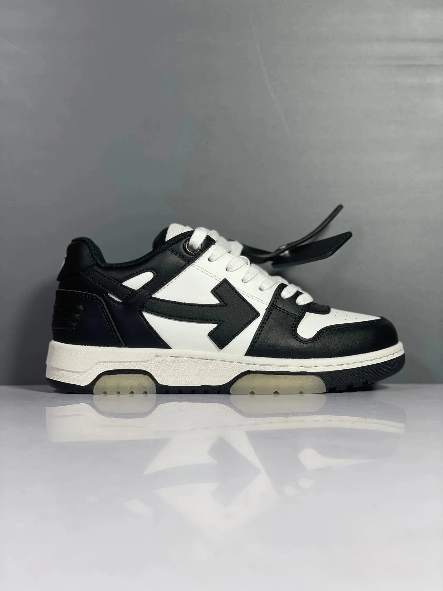 黑白色 C99 41004