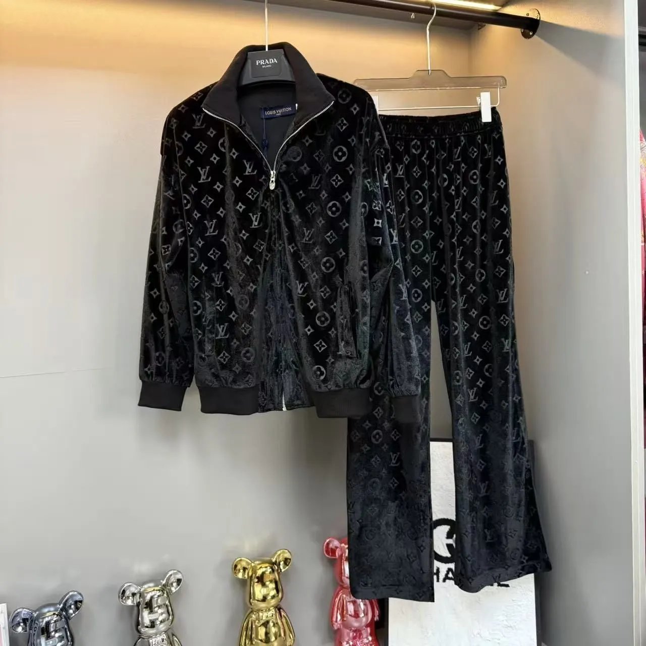 LV 35