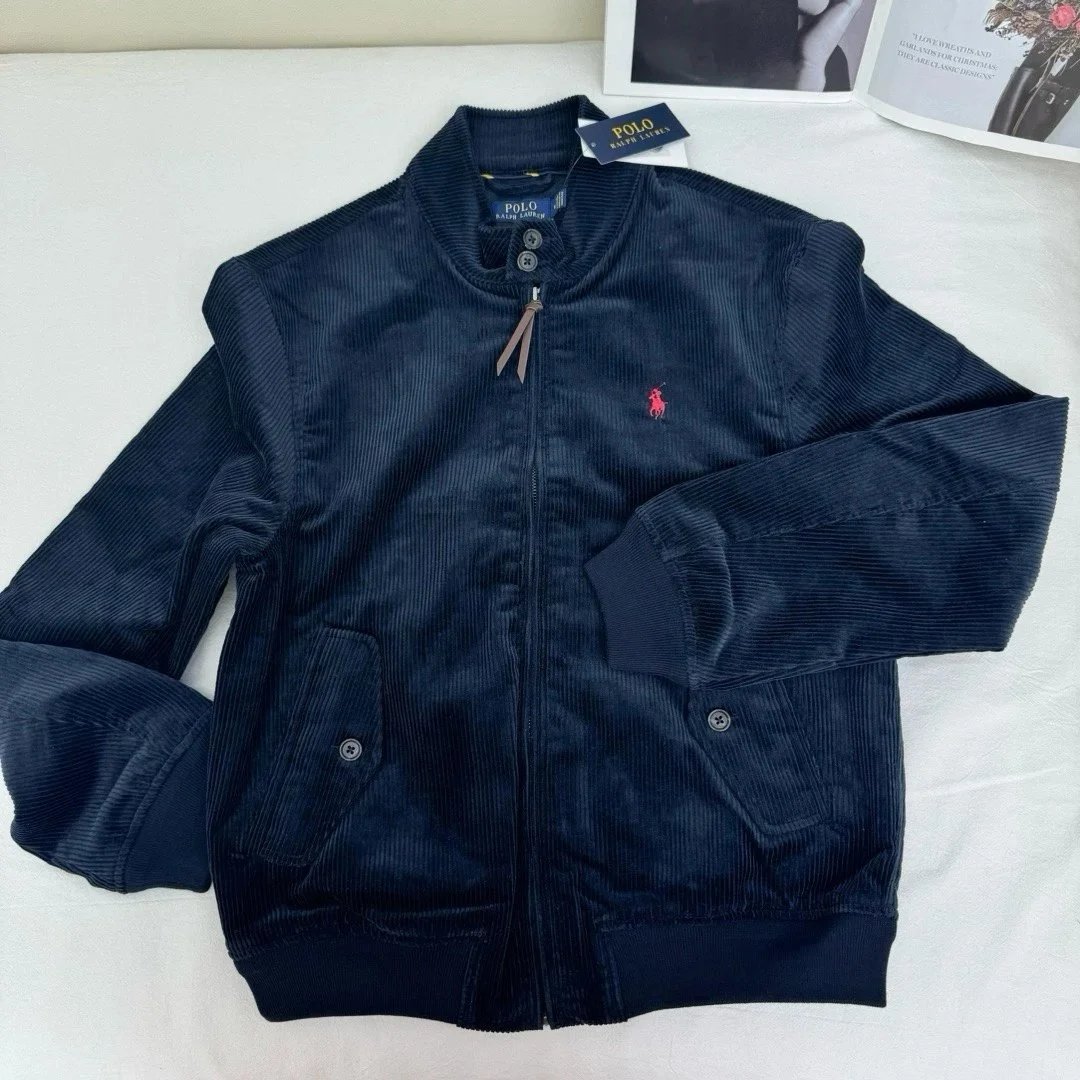 藏青色 navy blue