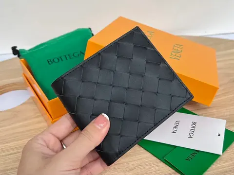 Bottega Veneta Intrecciato Leather Wallet