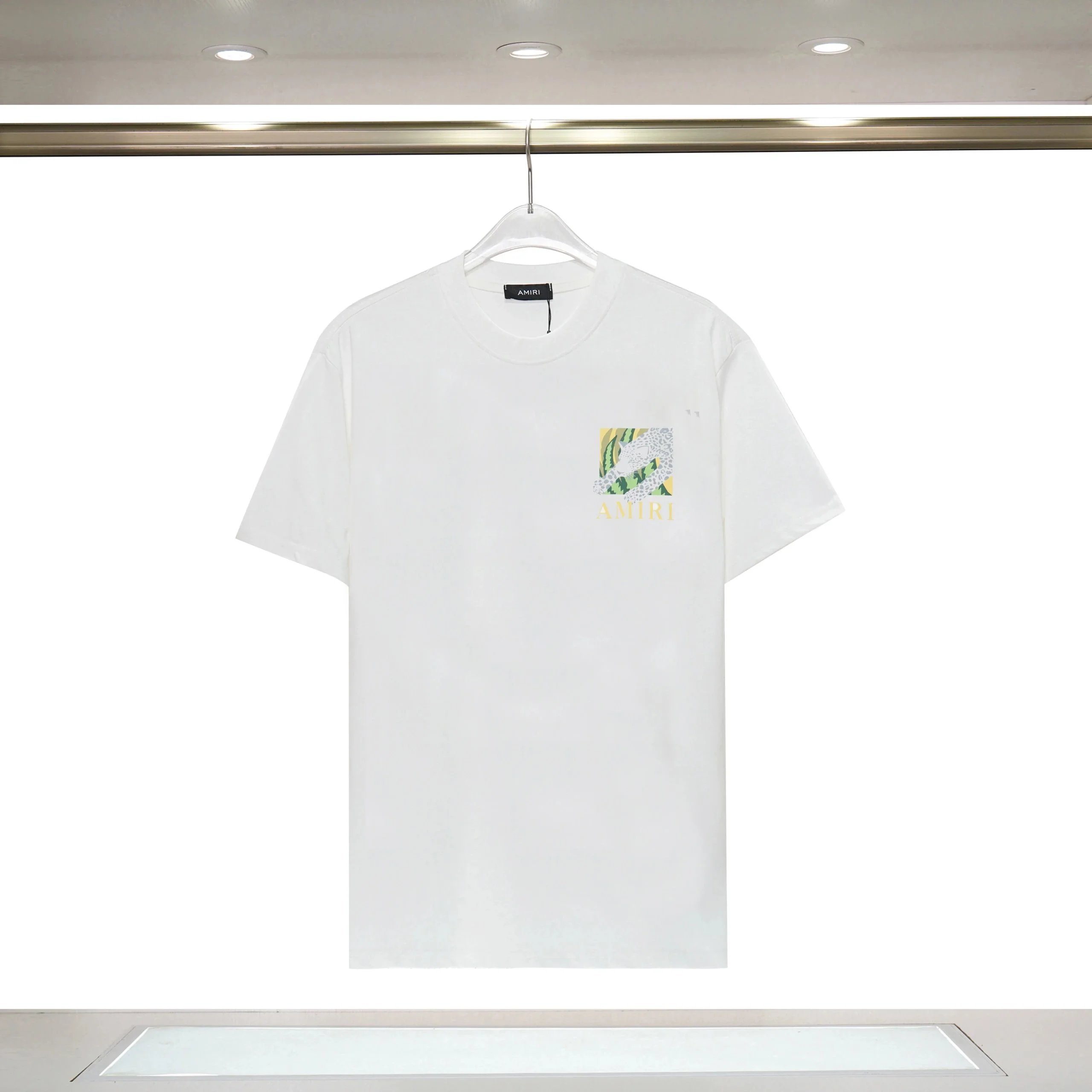 06白色
