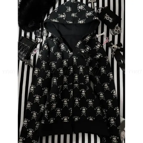 Circa Skull and Crossbones Print Hoodie