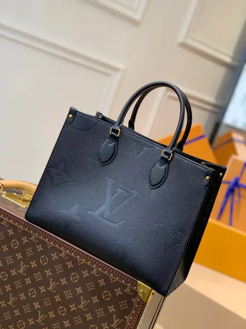 Louis Vuitton Black Empreinte Leather Capucine Tote