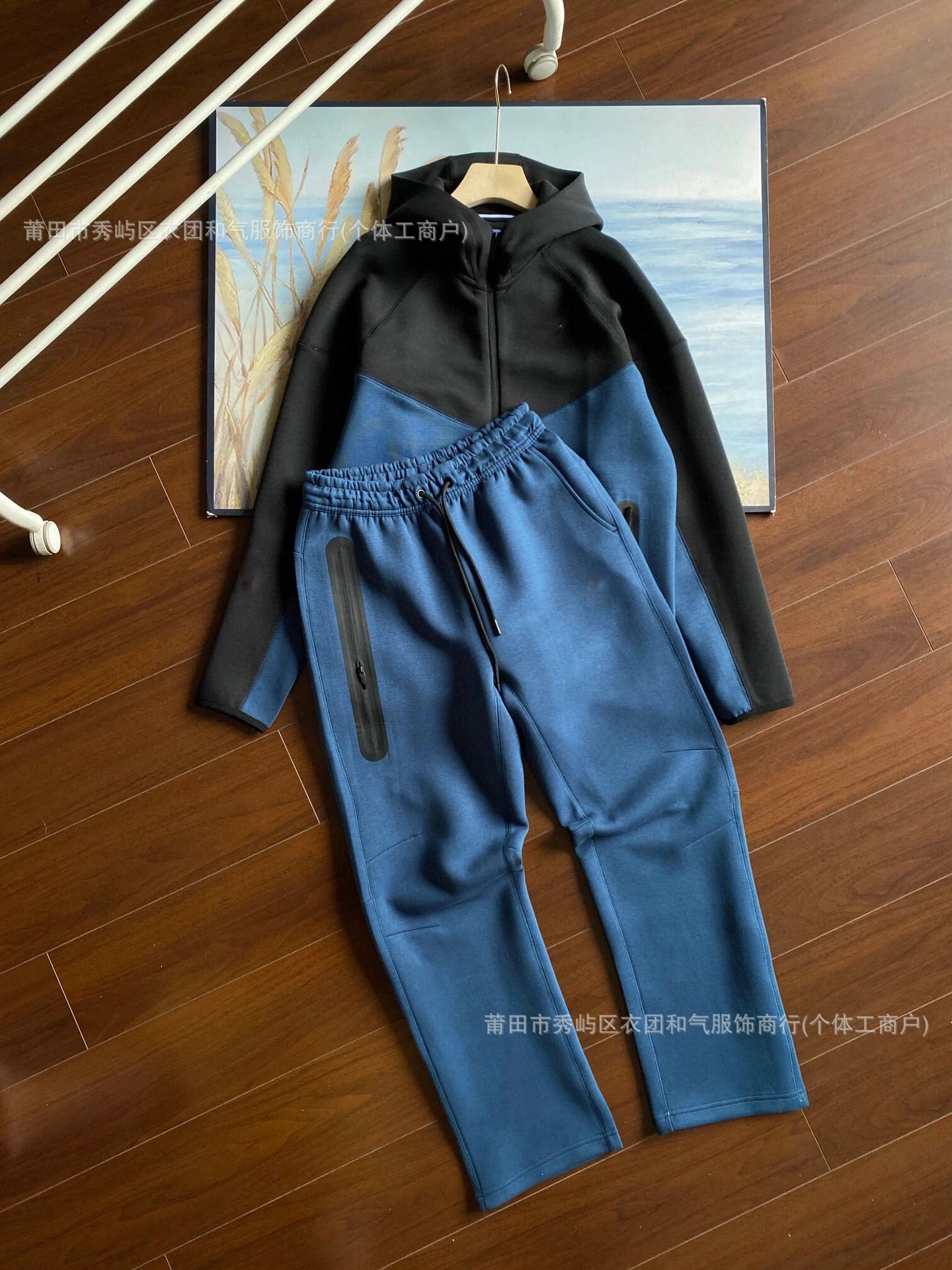 黑拼蓝