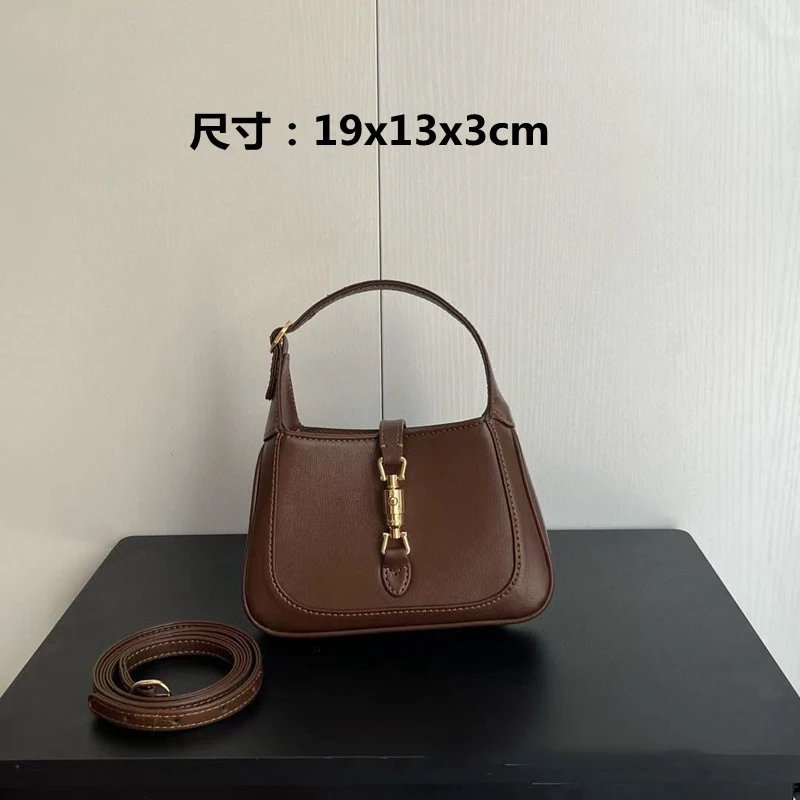 A18