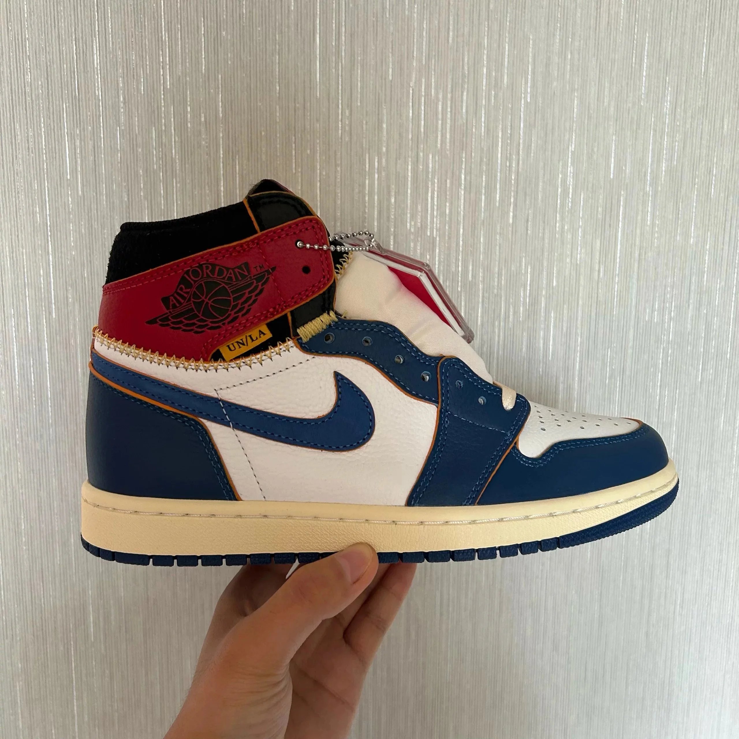 Aj1 UN 黑蓝脚趾