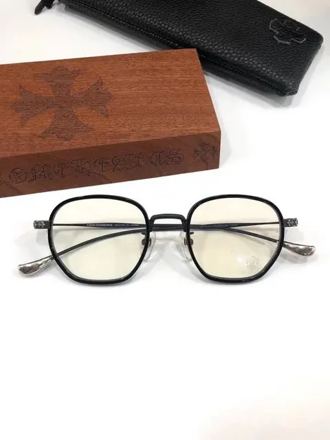 Kraywood Eyeglasses with Wooden Case and Leather Pouch