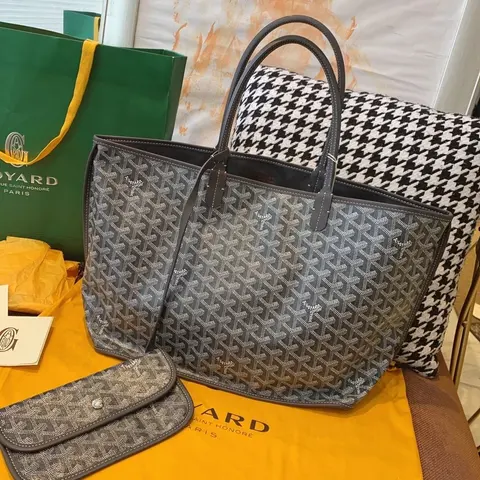 Goyard Saint Louis Tote Bag with Matching Pouch