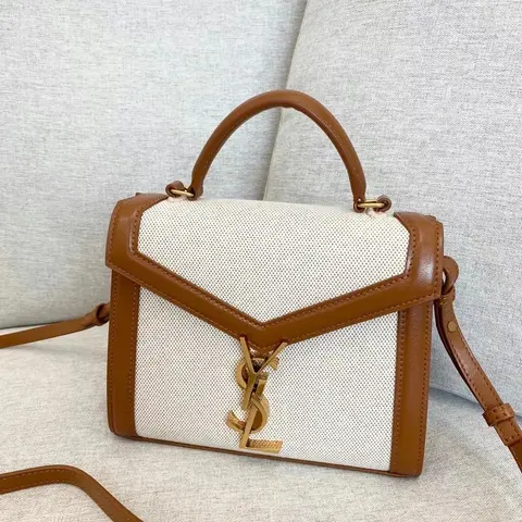Saint Laurent Monogramme Medium Bag