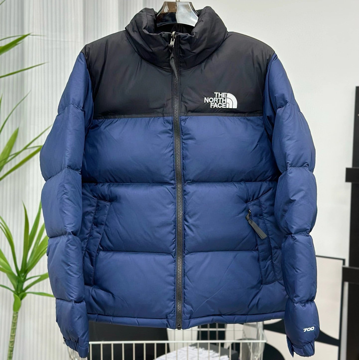藏蓝色 Navy blue