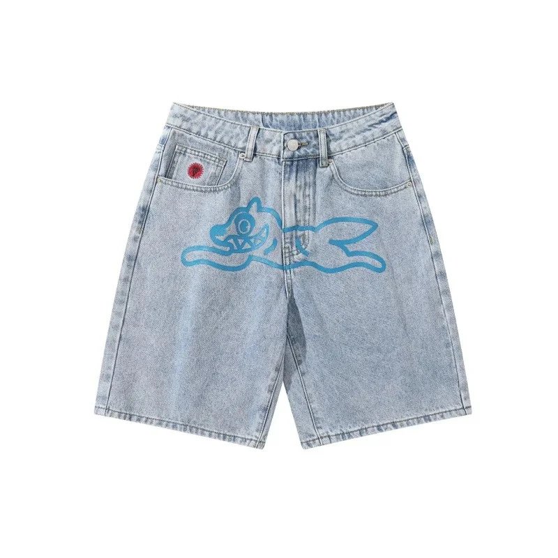 浅蓝色牛仔裤