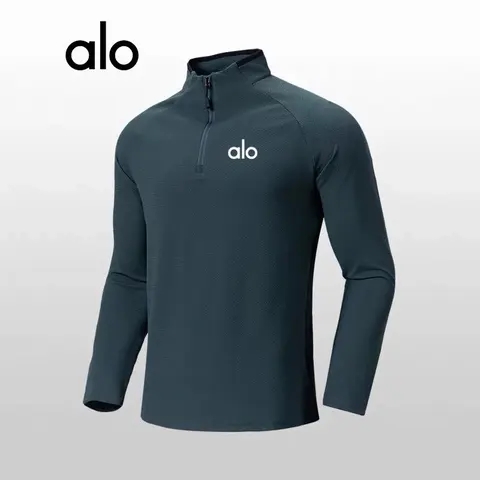 alo Activewear Quarter-Zip Pullover