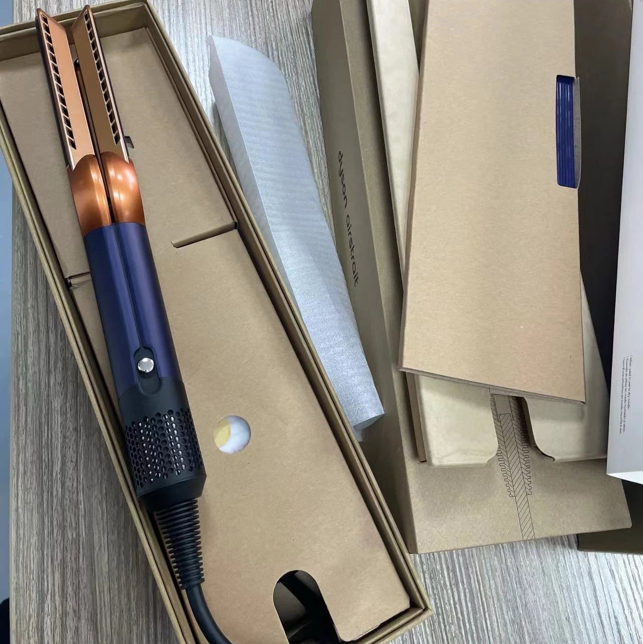 Straightener HT01