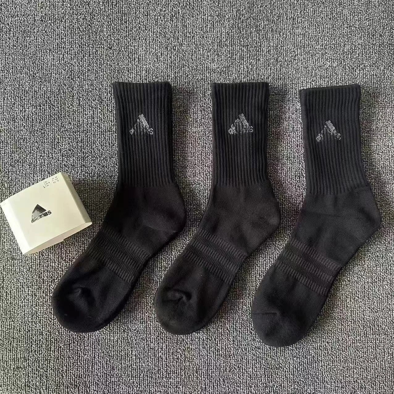 黑色一打三双