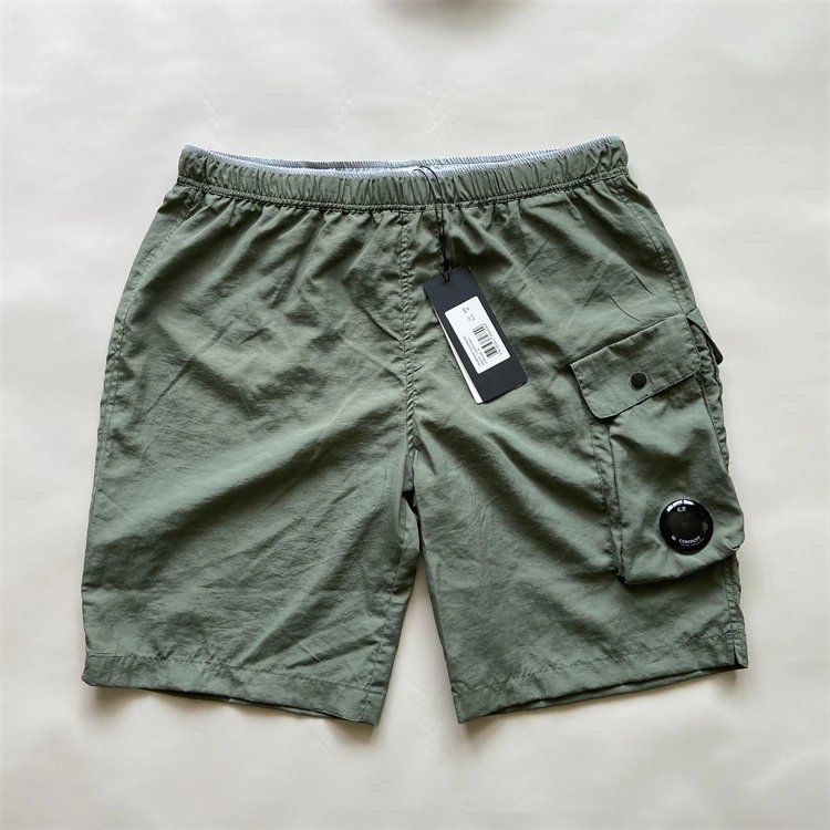 军绿色army green