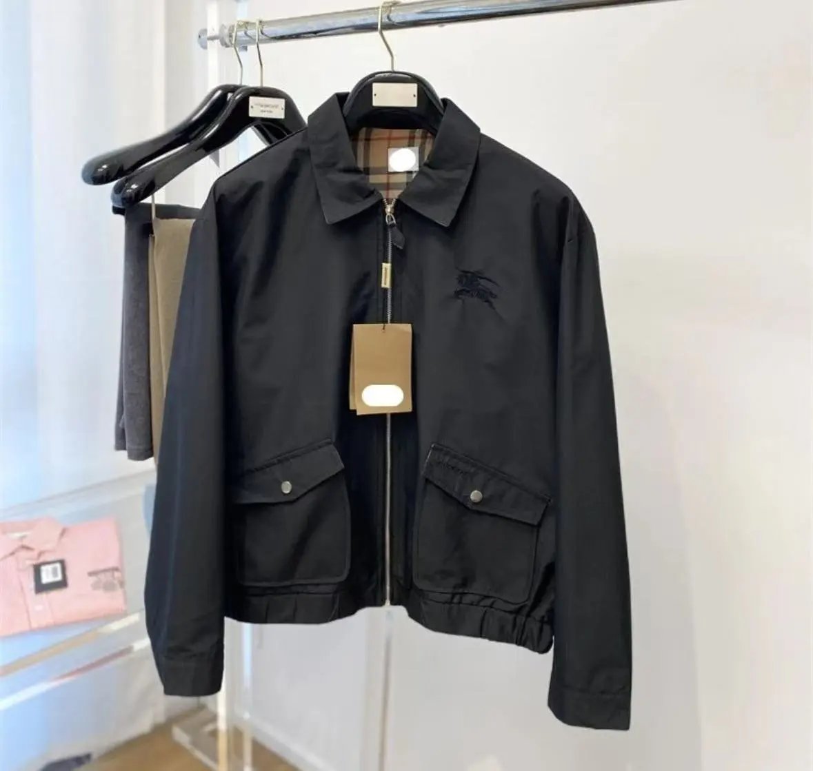 Burberry黑色