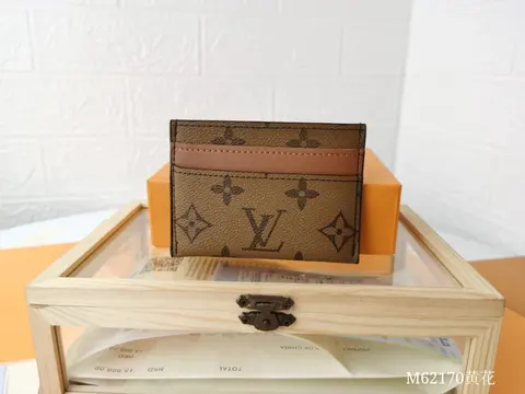 Louis Vuitton Monogram Card Holder