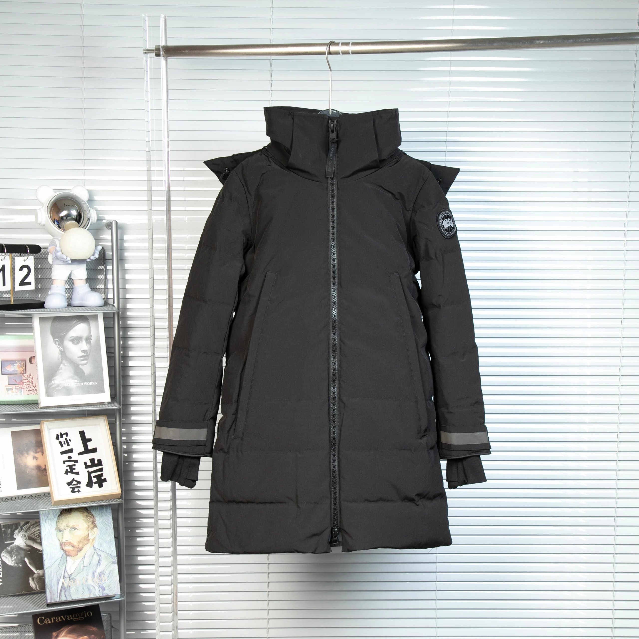 黑色 Black