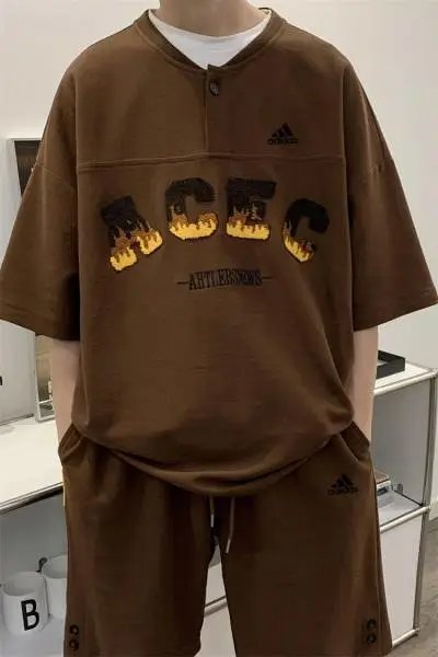 AD5600咖色