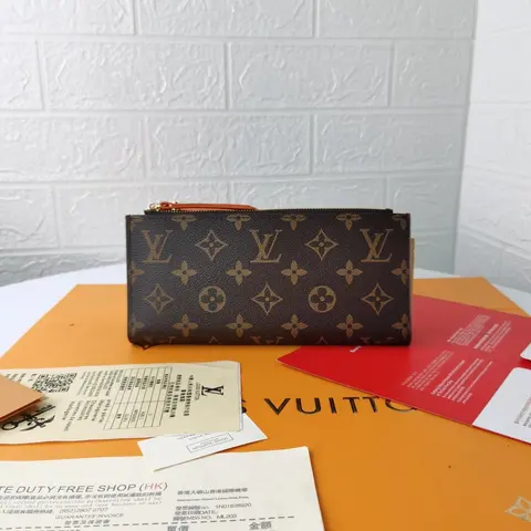 Louis Vuitton Monogram Canvas Pochette