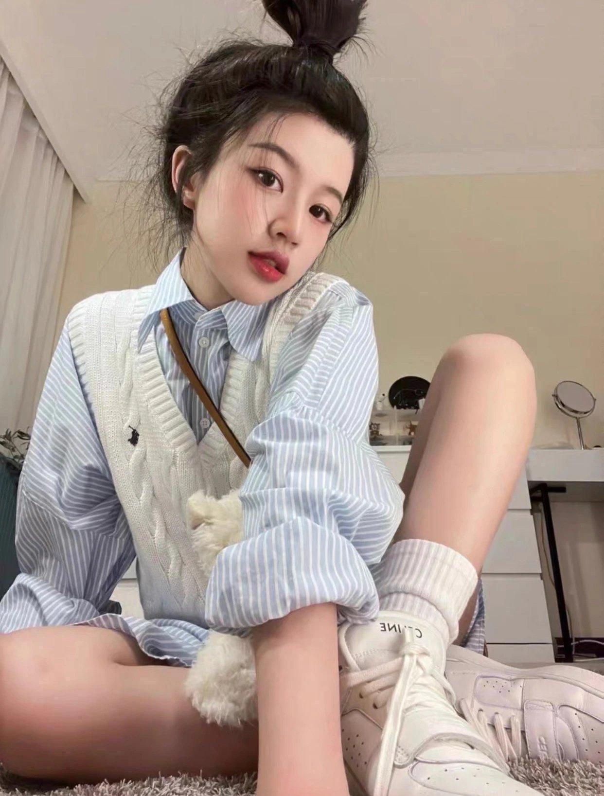 乳白色