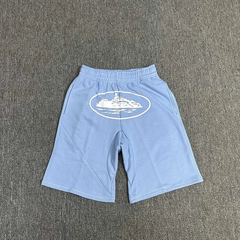 浅蓝色