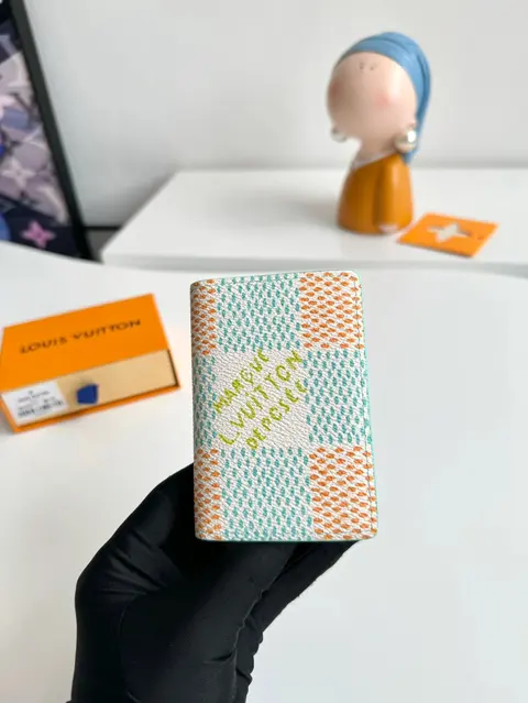 Louis Vuitton Monogram Canvas Card Holder