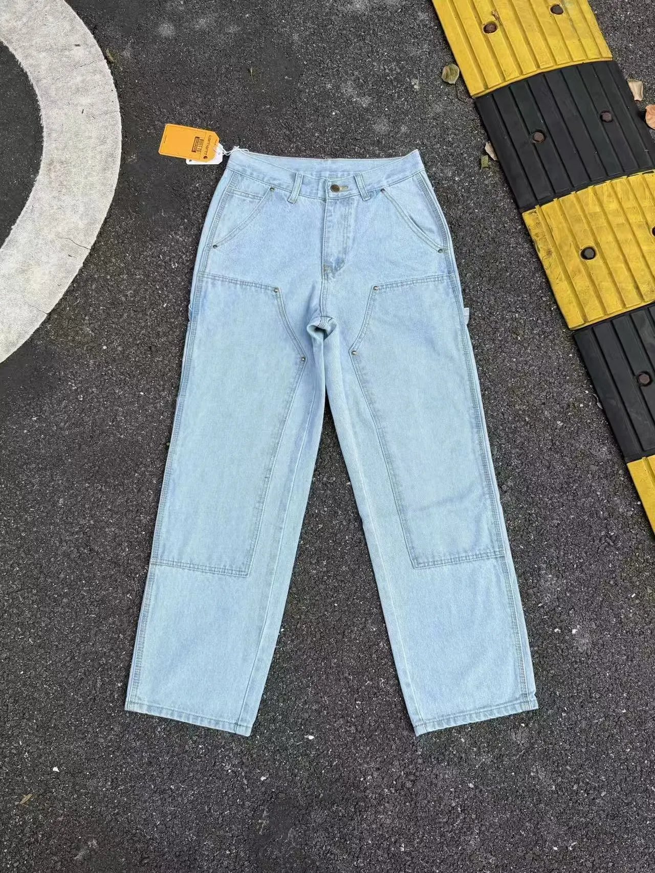 蓝色
