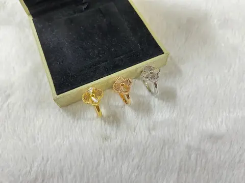 Flower Design Rings Set in Gold and Silver