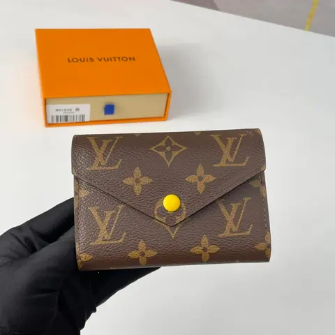 Louis Vuitton Monogram Canvas Wallet