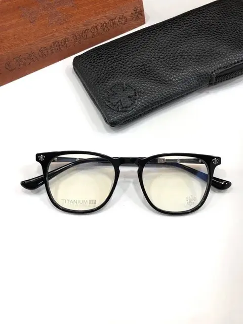 TITANIUM JP Eyeglasses with Black Frame and Case