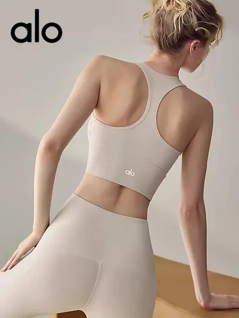alo Yoga Sports Bra
