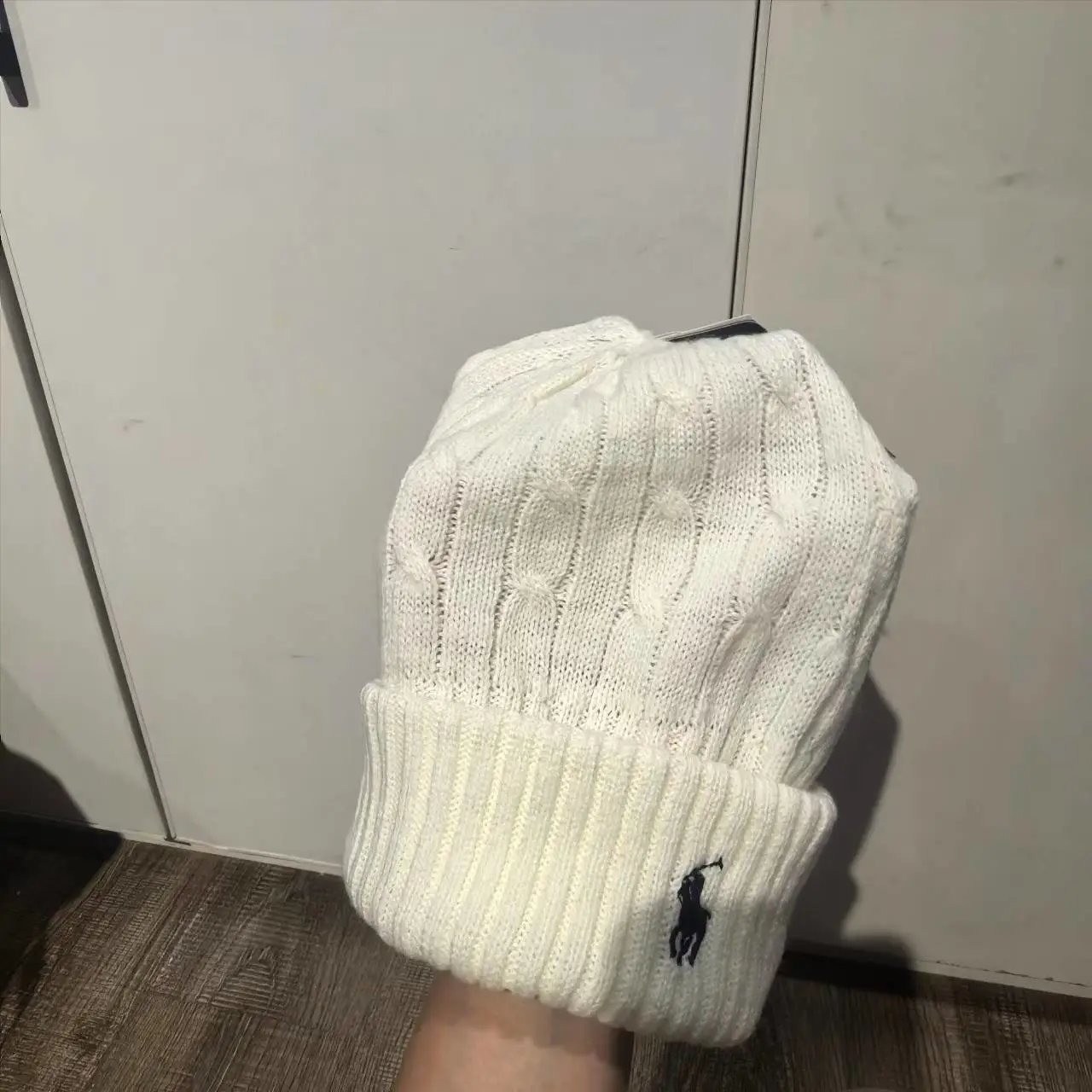 白色藏青标