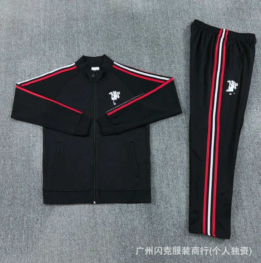 26曼联05黑色套装