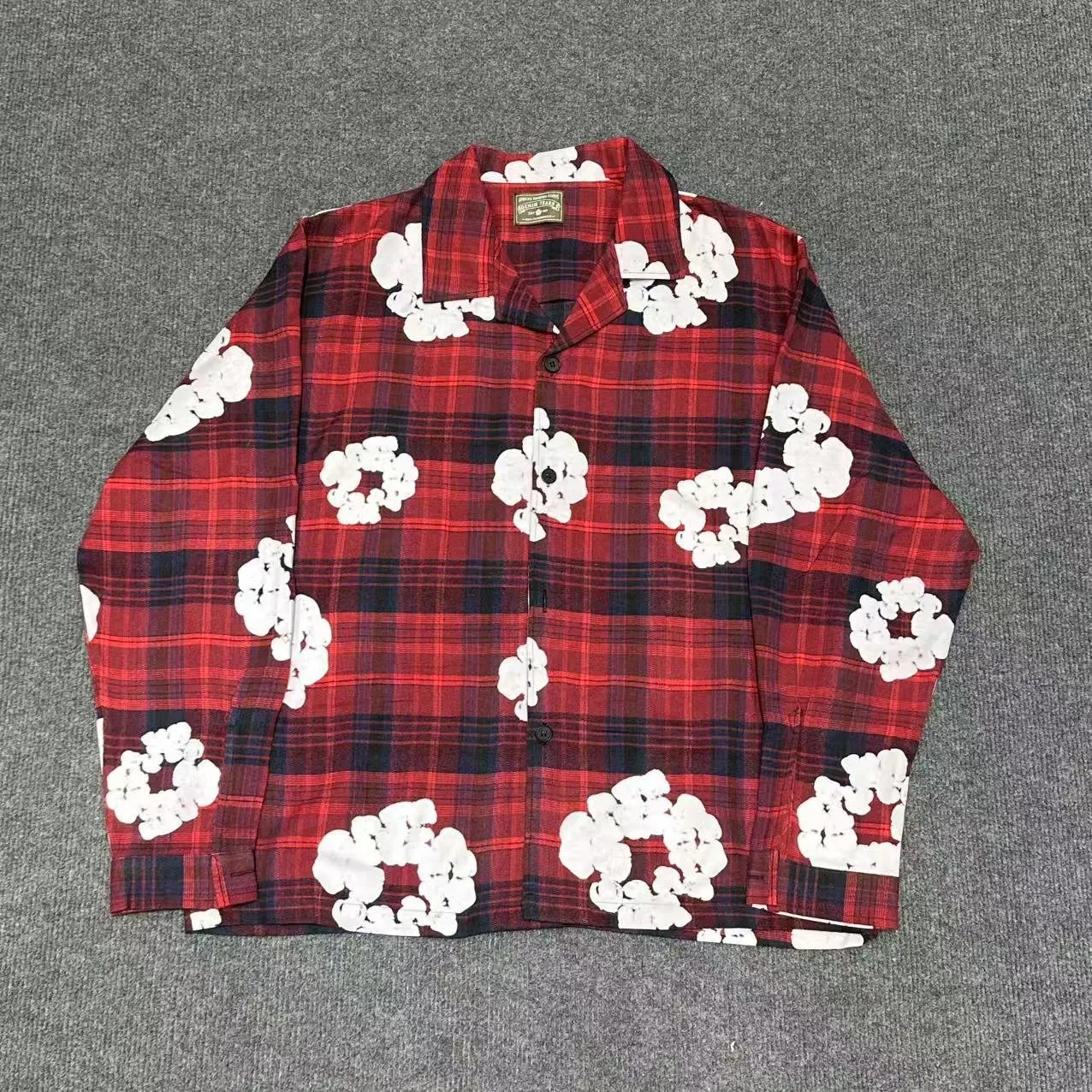 15001红色长衬衫