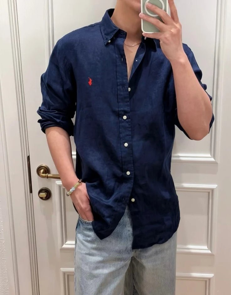 藏青色