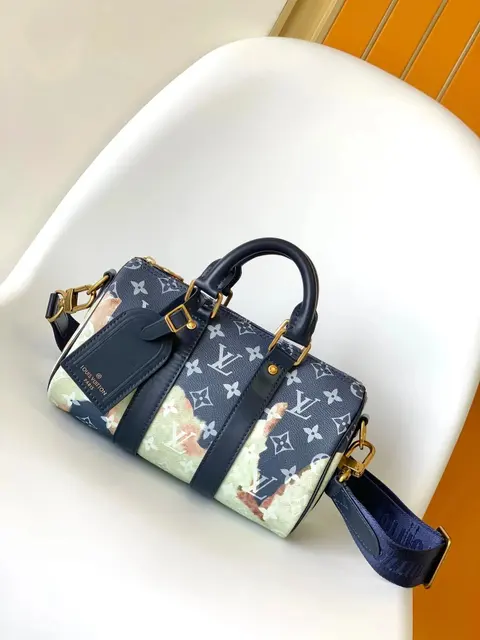 Louis Vuitton Monogramouflage Keepall Bandoulière