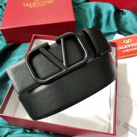 Valentino Garavani VLogo Black Leather Belt