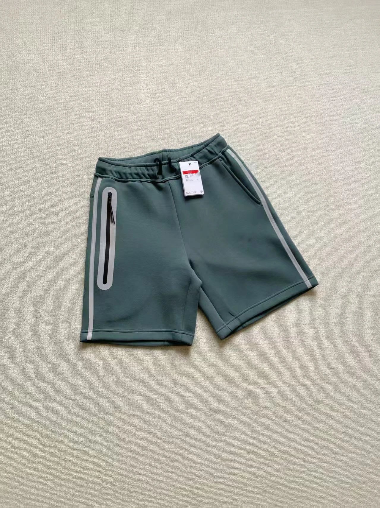 绿色