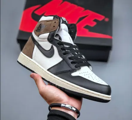 Nike Air Jordan 1 High