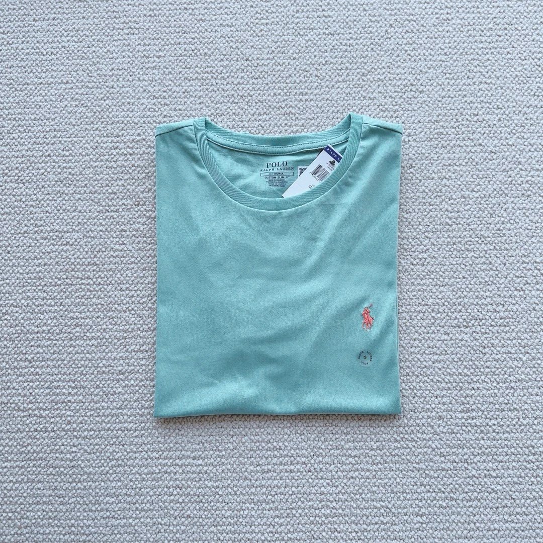 浅绿色 light green