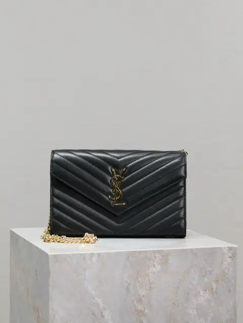 Saint Laurent Monogramme Wallet on Chain